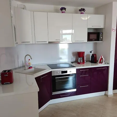 Апартаменты Marianne'S Luxury One Bed Apart *