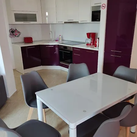 Marianne'S Luxury One Bed Apart Солнечный берег